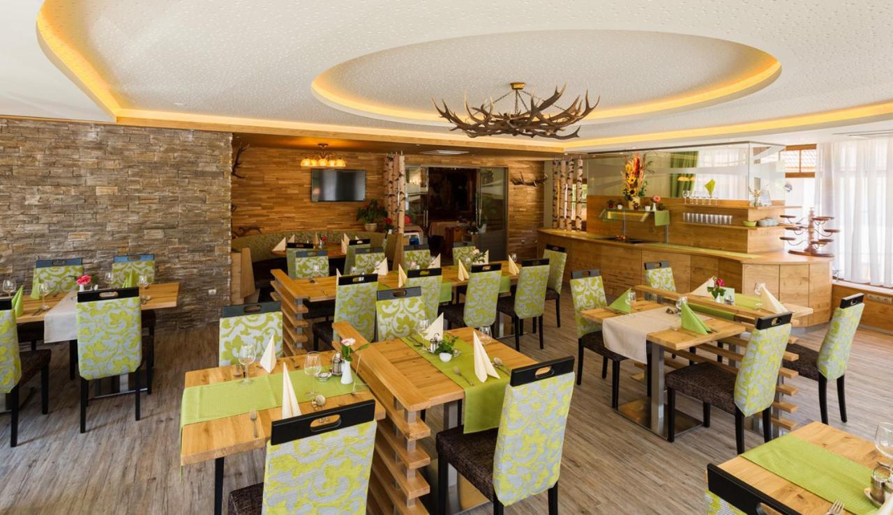 פוכברג אם שניברג Hotel-Restaurant Forellenhof מראה חיצוני תמונה